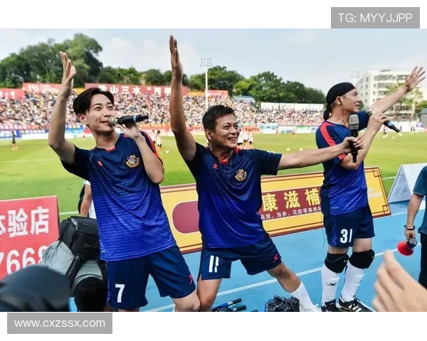 足球巨星与中国明星同台亮相共庆友谊赛引发热烈反响与期待